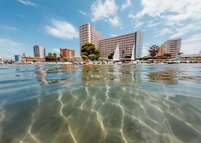 Hotel Izán Cavanna